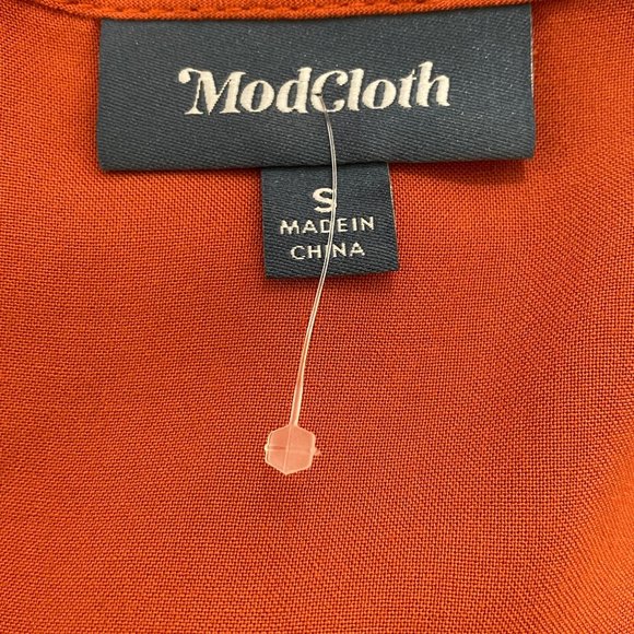 NWOT Modcloth Burnt Orange Tank Top with Tie Back. - Picture 5 of 5